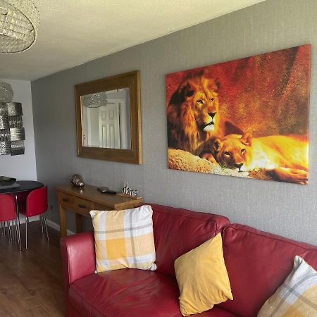 River View Apartment Glasgow Eksteriør billede