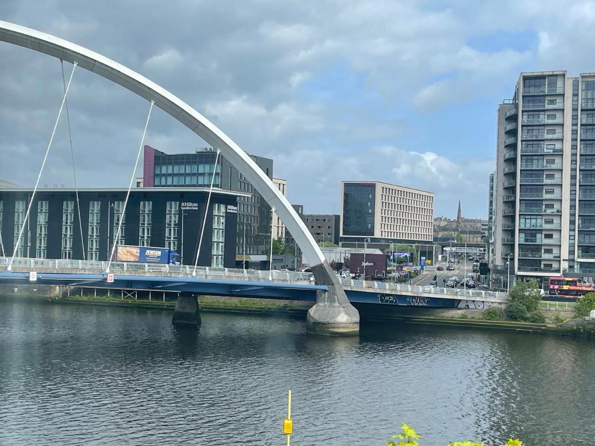 River View Apartment Glasgow Eksteriør billede